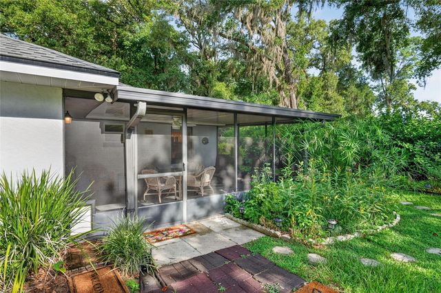 525 SE 62ND AVENUE, Ocala, FL 34472