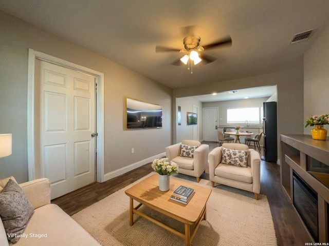 8905 Seacliff St, San Antonio, TX 78242