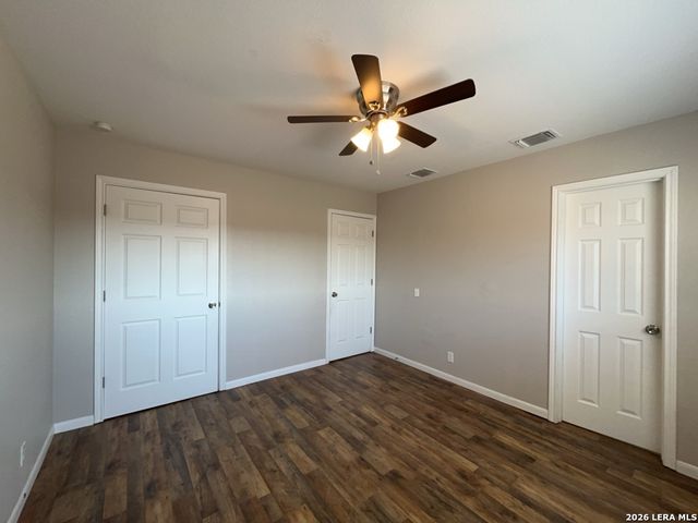 8905 Seacliff St, San Antonio, TX 78242