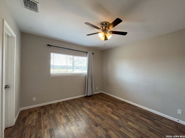 8905 Seacliff St, San Antonio, TX 78242