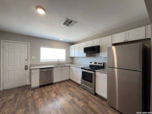 8905 Seacliff St, San Antonio, TX 78242