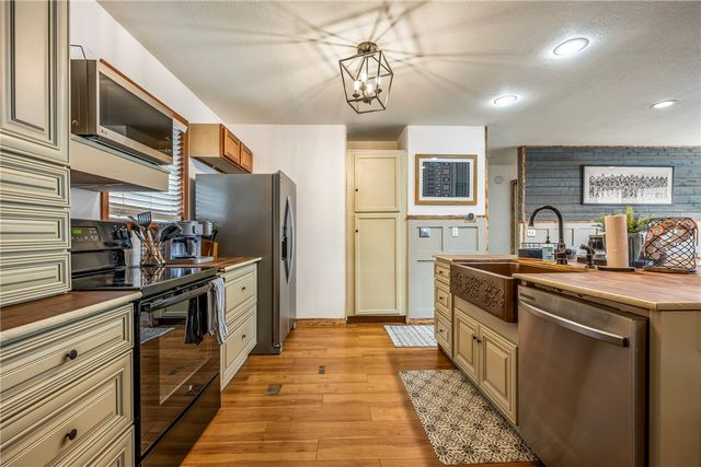 1213 Fillmore Street, Bentonville, AR 72712