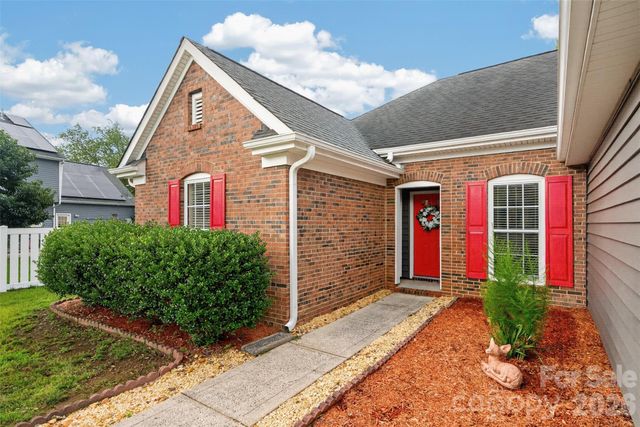 8424 Hirsch Drive, Charlotte, NC 28277
