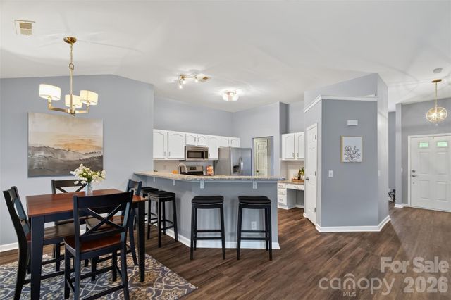 8424 Hirsch Drive, Charlotte, NC 28277
