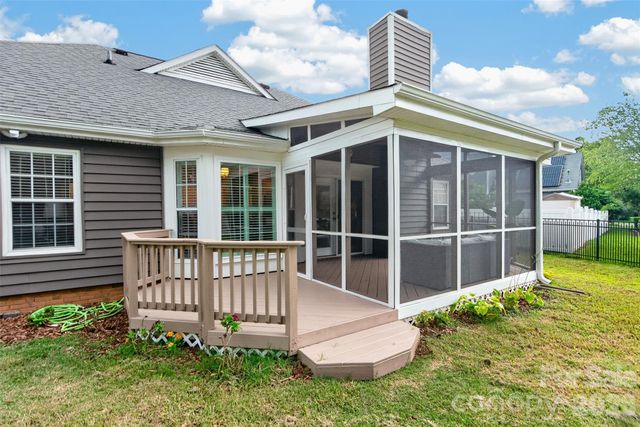 8424 Hirsch Drive, Charlotte, NC 28277