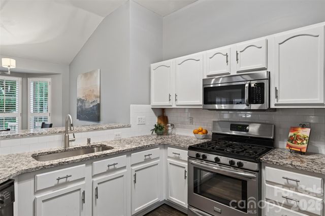 8424 Hirsch Drive, Charlotte, NC 28277