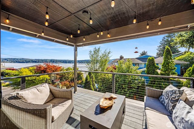 1002 NE Holm Court, Poulsbo, WA 98370