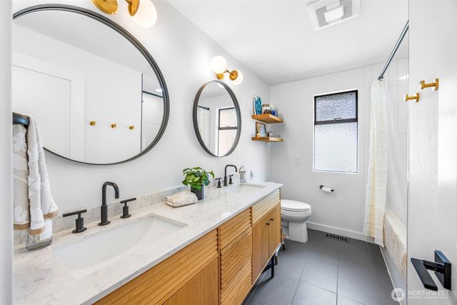 1002 NE Holm Court, Poulsbo, WA 98370