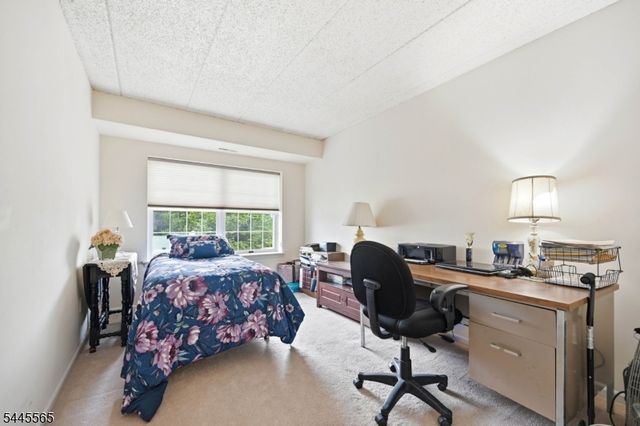 28 Iron Forge Sq 28, Pompton Lakes Boro, NJ 07442