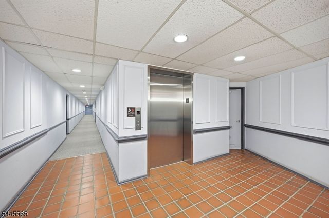 28 Iron Forge Sq 28, Pompton Lakes Boro, NJ 07442