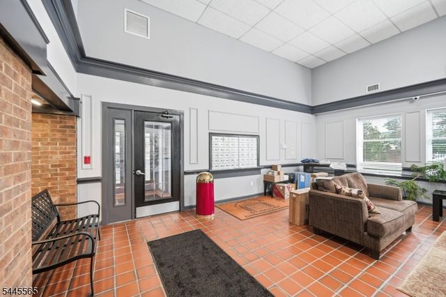 28 Iron Forge Sq 28, Pompton Lakes Boro, NJ 07442