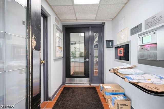 28 Iron Forge Sq 28, Pompton Lakes Boro, NJ 07442