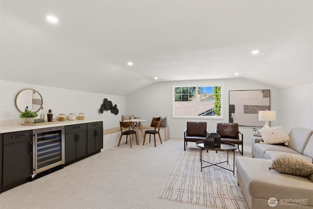 16432 NE 18th Street, Bellevue, WA 98008