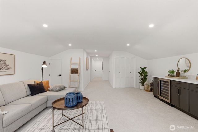 16432 NE 18th Street, Bellevue, WA 98008