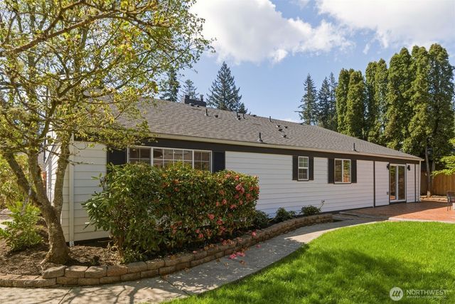 16432 NE 18th Street, Bellevue, WA 98008