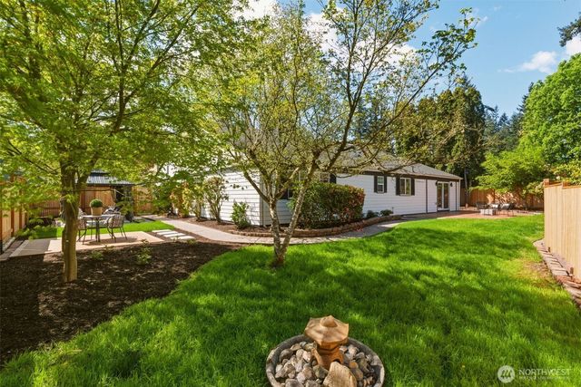 16432 NE 18th Street, Bellevue, WA 98008
