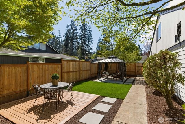 16432 NE 18th Street, Bellevue, WA 98008