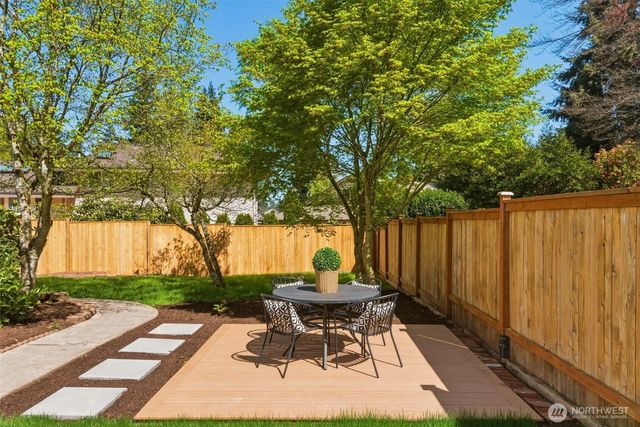 16432 NE 18th Street, Bellevue, WA 98008