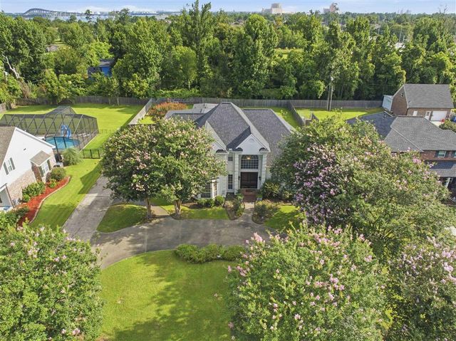 2810 Saint Francis Forest Drive, Lake Charles, LA 70605