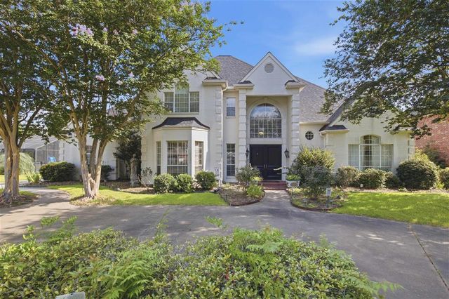 2810 Saint Francis Forest Drive, Lake Charles, LA 70605