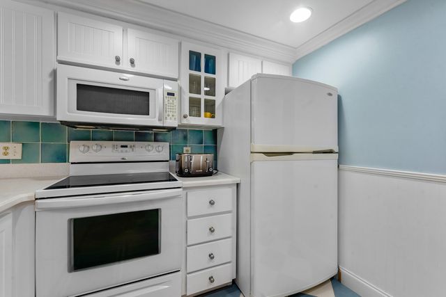 1605 S US HIGHWAY 1 E204, Jupiter, FL 33477