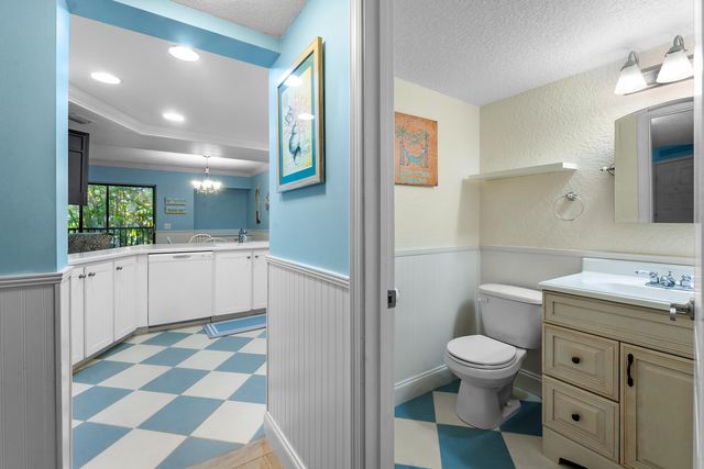 1605 S US HIGHWAY 1 E204, Jupiter, FL 33477