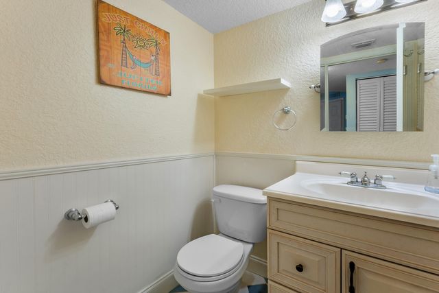 1605 S US HIGHWAY 1 E204, Jupiter, FL 33477