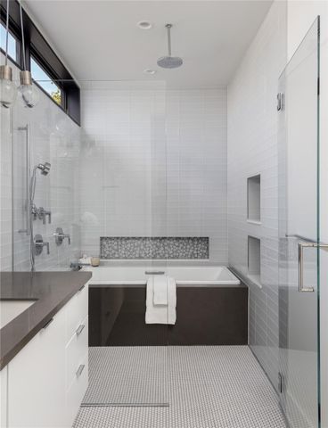 6607 W COURTYARD DR, Austin, TX 78730