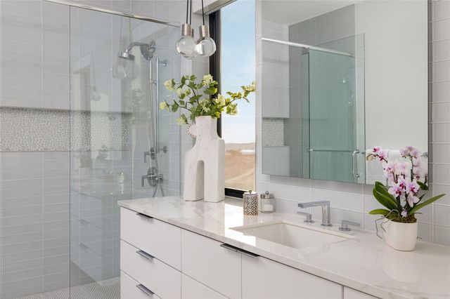 6607 W COURTYARD DR, Austin, TX 78730