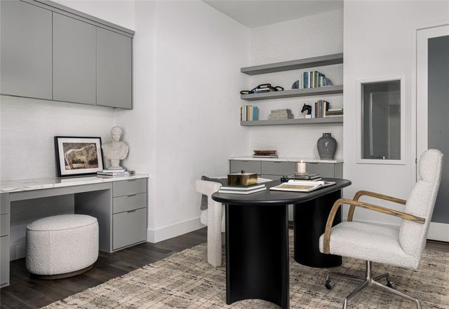 6607 W COURTYARD DR, Austin, TX 78730