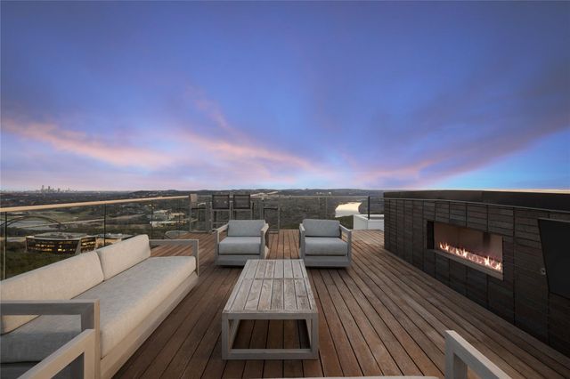 6607 W COURTYARD DR, Austin, TX 78730