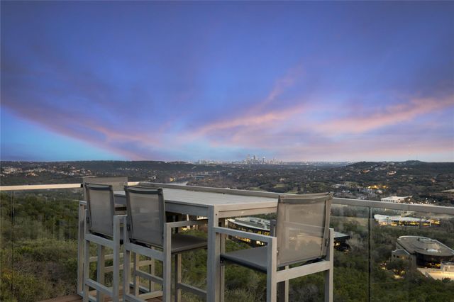 6607 W COURTYARD DR, Austin, TX 78730