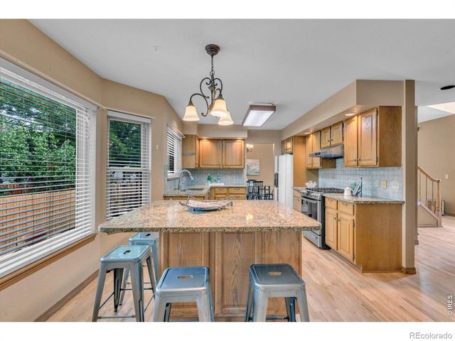 2924 Lake Park Way, Longmont, CO 80503