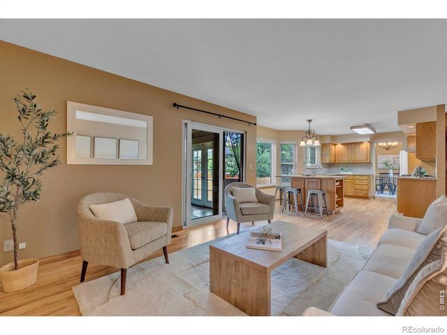 2924 Lake Park Way, Longmont, CO 80503