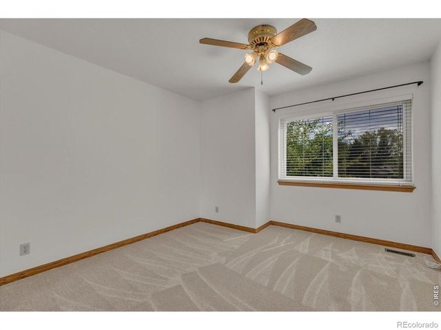 2924 Lake Park Way, Longmont, CO 80503