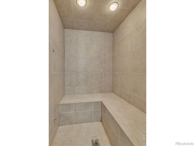 2924 Lake Park Way, Longmont, CO 80503