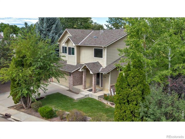 2924 Lake Park Way, Longmont, CO 80503