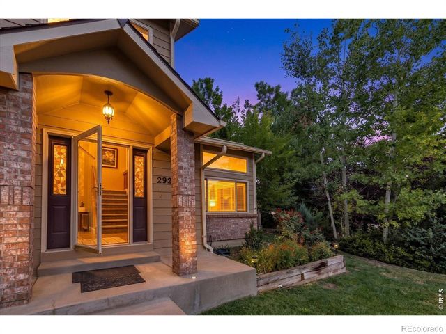 2924 Lake Park Way, Longmont, CO 80503