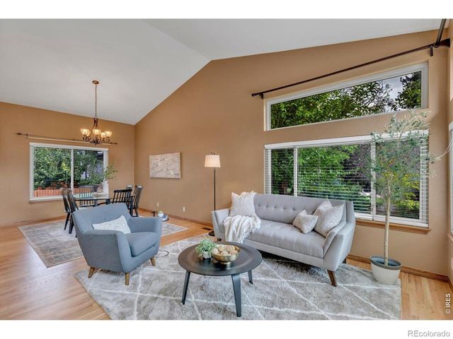 2924 Lake Park Way, Longmont, CO 80503