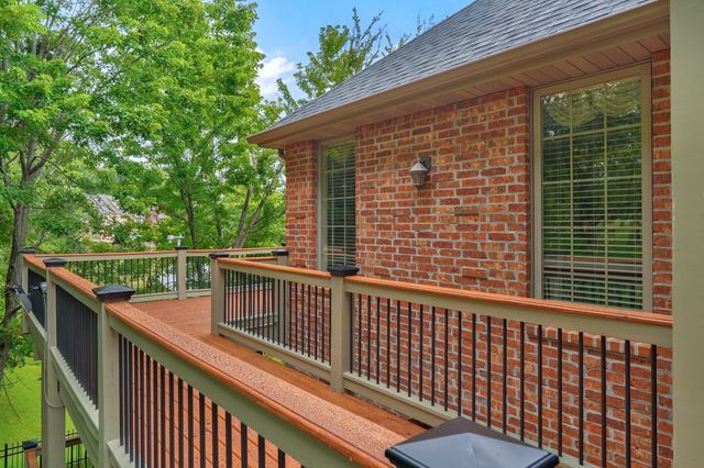 5838 S Brightwater Trail, Springfield, MO 65810