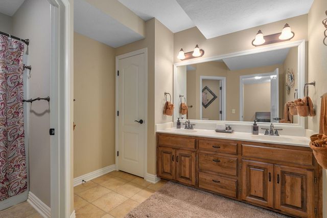5838 S Brightwater Trail, Springfield, MO 65810