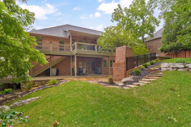 5838 S Brightwater Trail, Springfield, MO 65810
