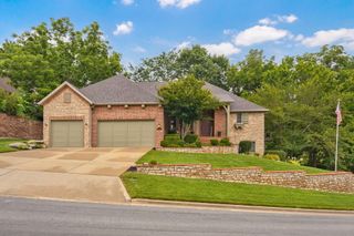 5838 S Brightwater Trail, Springfield, MO 65810