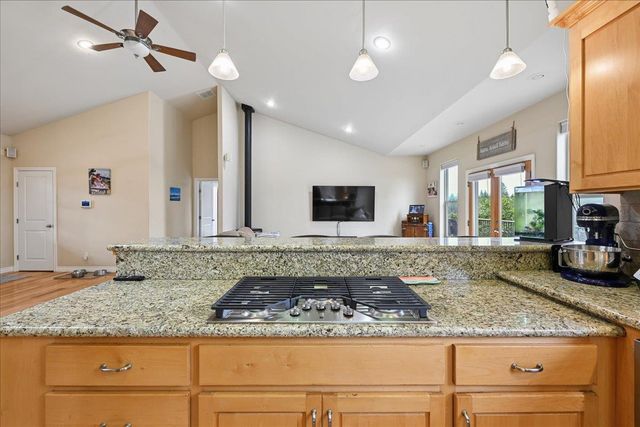 26870 Rockrose Ln, Colfax, CA 95713