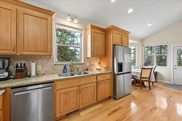 26870 Rockrose Ln, Colfax, CA 95713