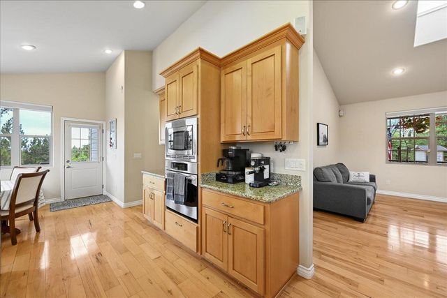 26870 Rockrose Ln, Colfax, CA 95713