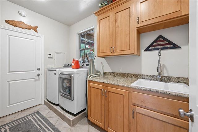 26870 Rockrose Ln, Colfax, CA 95713