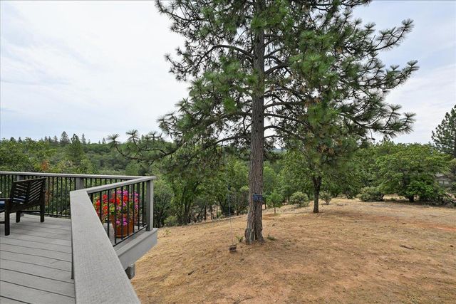 26870 Rockrose Ln, Colfax, CA 95713