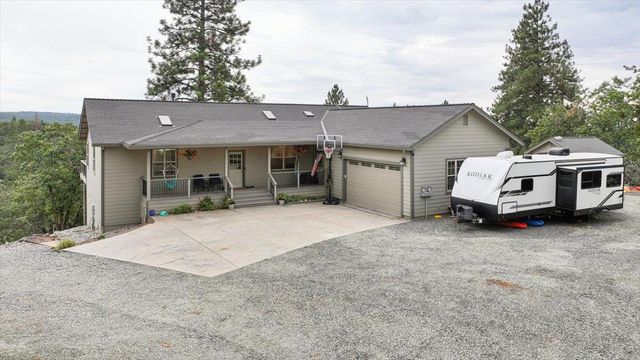 26870 Rockrose Ln, Colfax, CA 95713