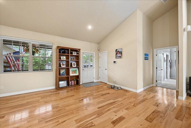 26870 Rockrose Ln, Colfax, CA 95713